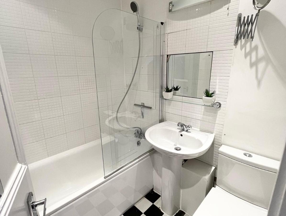 Lovely Apartment In London Victoria Экстерьер фото